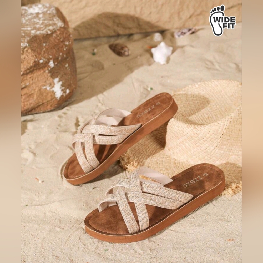 New cross strap sandal